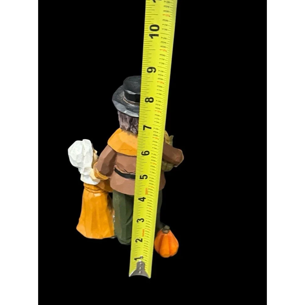 Vtg Tii Collections Pilgrim & Child Hand Painted Resin Figurine Wood Carve Look